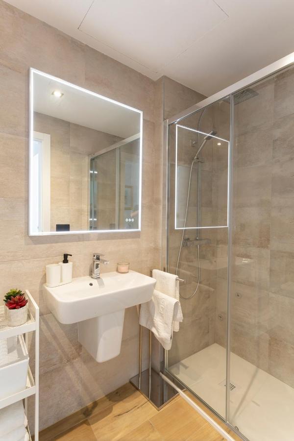 Private & Pool Goyeneta Sevilla Urban Apartment ภายนอก รูปภาพ
