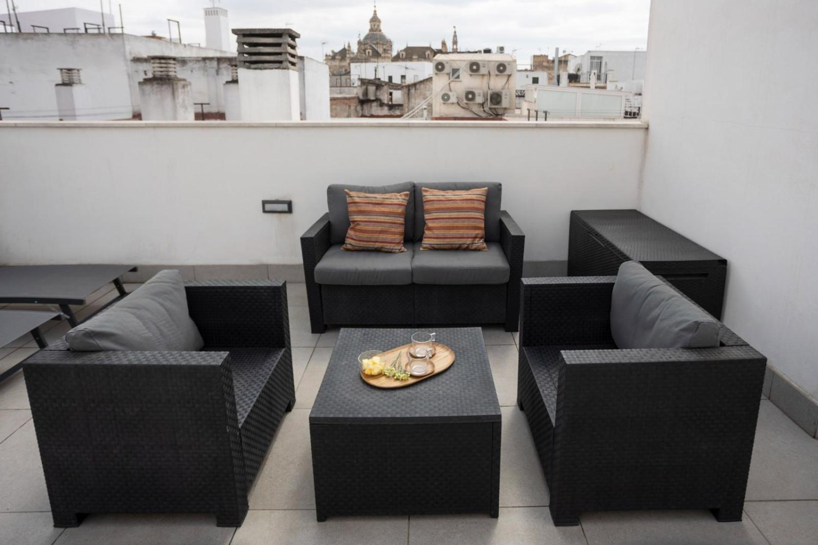 Private & Pool Goyeneta Sevilla Urban Apartment ภายนอก รูปภาพ
